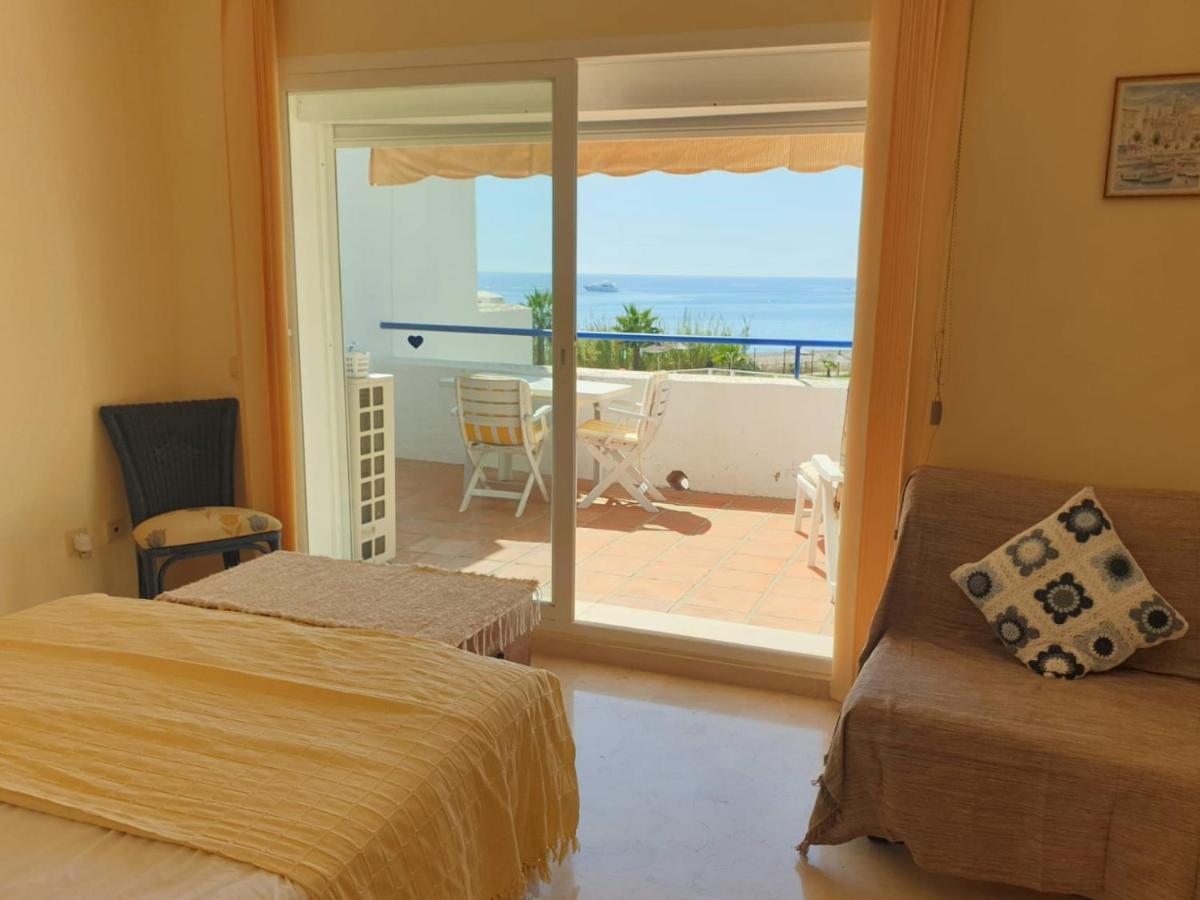 Casitamar Frontline Beach House Rental Casares Costa Near Estepona Bahia de Casares Exterior photo