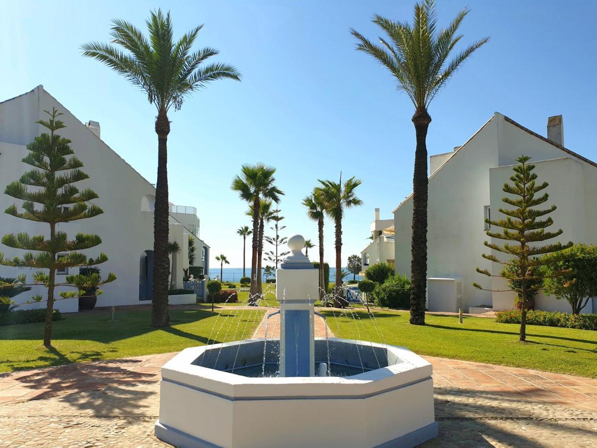 Casitamar Frontline Beach House Rental Casares Costa Near Estepona Bahia de Casares Exterior photo