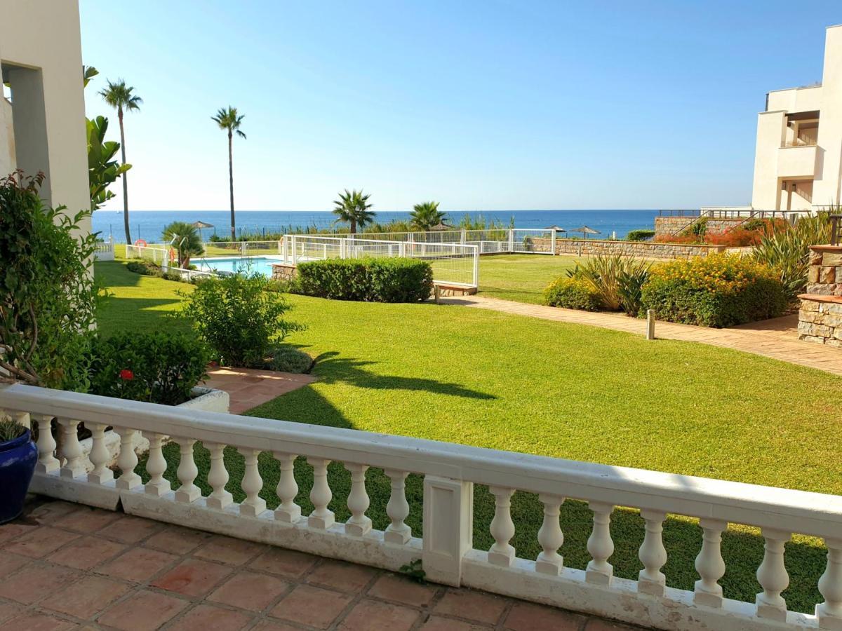 Casitamar Frontline Beach House Rental Casares Costa Near Estepona Bahia de Casares Exterior photo